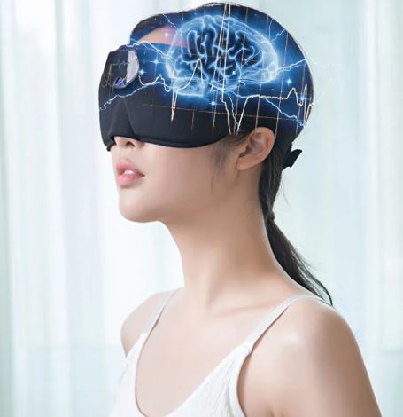 Cove Smart Decompression Sleep Mask — Ergonomic Total-Blackout Eye Shield